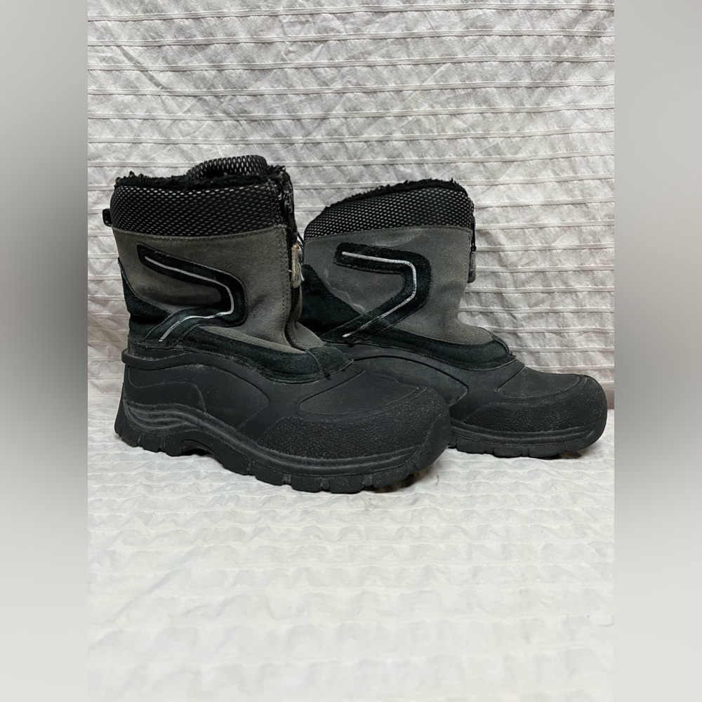 Thermolite winter boots, Boys size 4